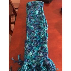 Children’s Winter hat and Scarf !